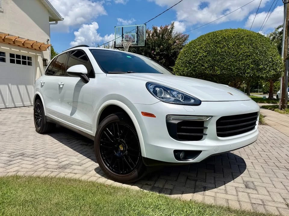 2017 Porsche 958 Cayenne - Image 7 of 20