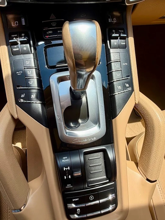 2017 Porsche 958 Cayenne - Image 18 of 20