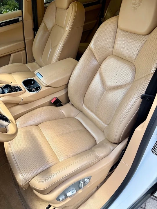 2017 Porsche 958 Cayenne - Image 15 of 20