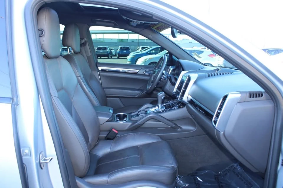 2017 Porsche 958 Cayenne - Image 19 of 20