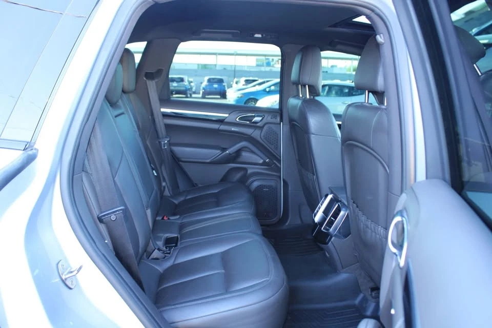 2017 Porsche 958 Cayenne - Image 17 of 20