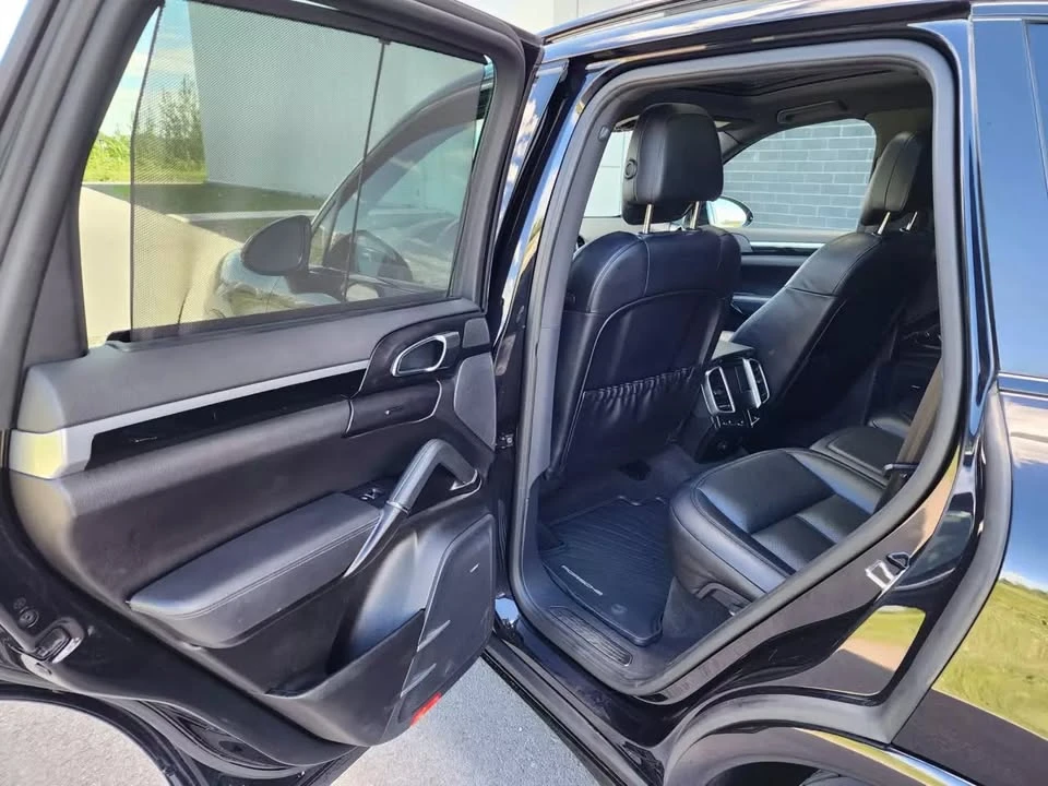 2017 Porsche 958 Cayenne - Image 19 of 20