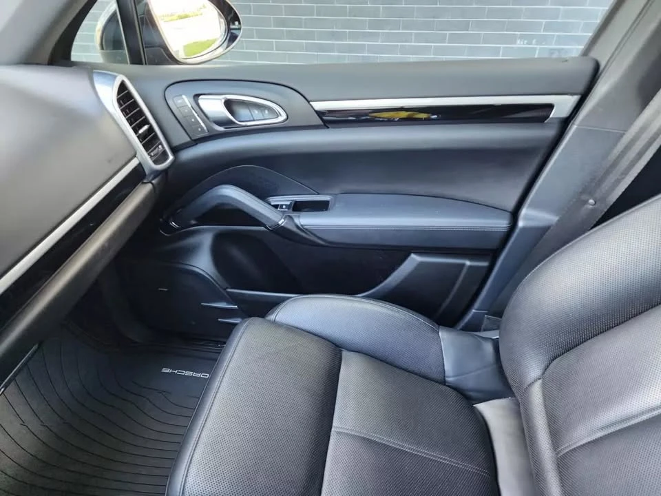 2017 Porsche 958 Cayenne - Image 17 of 20