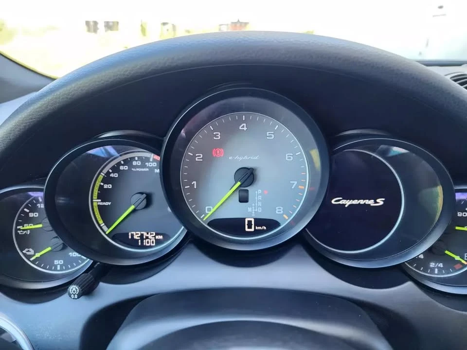 2017 Porsche 958 Cayenne - Image 11 of 20