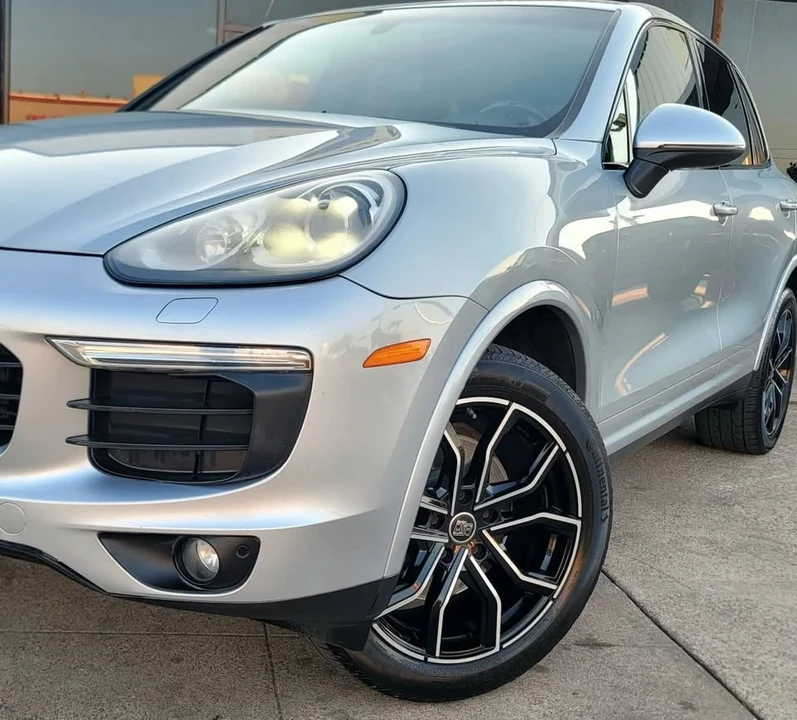 2017 Porsche 958 Cayenne - Image 6 of 20