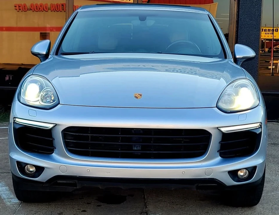 2017 Porsche 958 Cayenne - Image 5 of 20