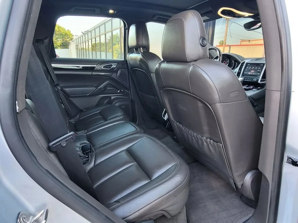 2017 Porsche 958 Cayenne - Image 15 of 20