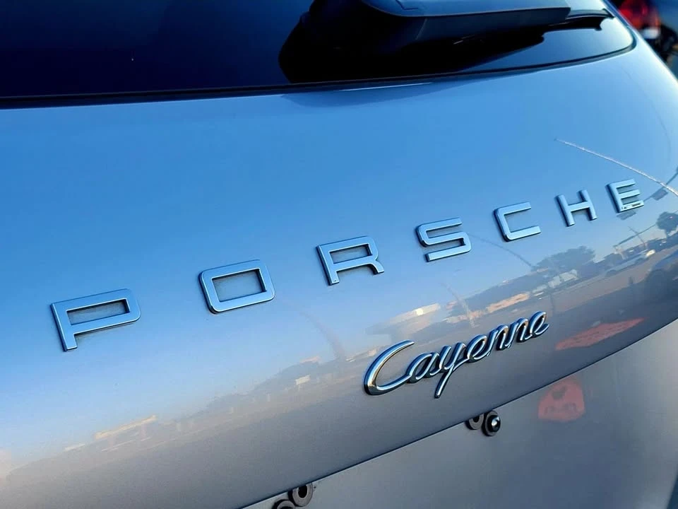 2017 Porsche 958 Cayenne - Image 9 of 20