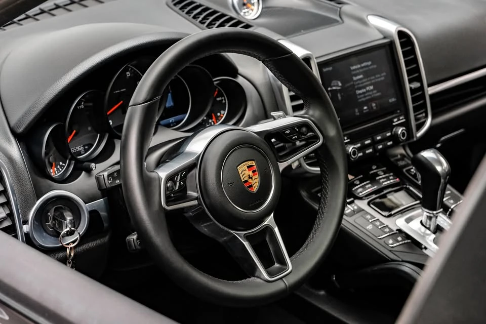 2017 Porsche 958 Cayenne - Image 16 of 19