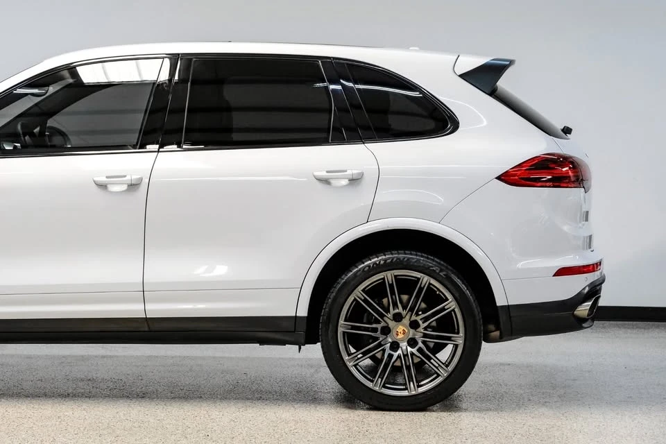 2017 Porsche 958 Cayenne - Image 12 of 19