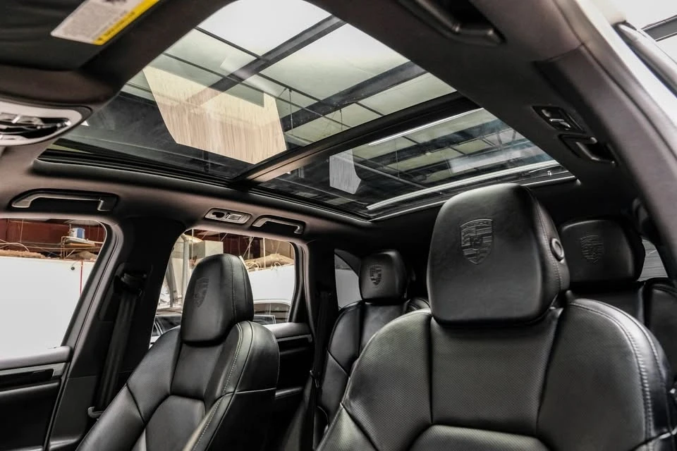 2017 Porsche 958 Cayenne - Image 5 of 17