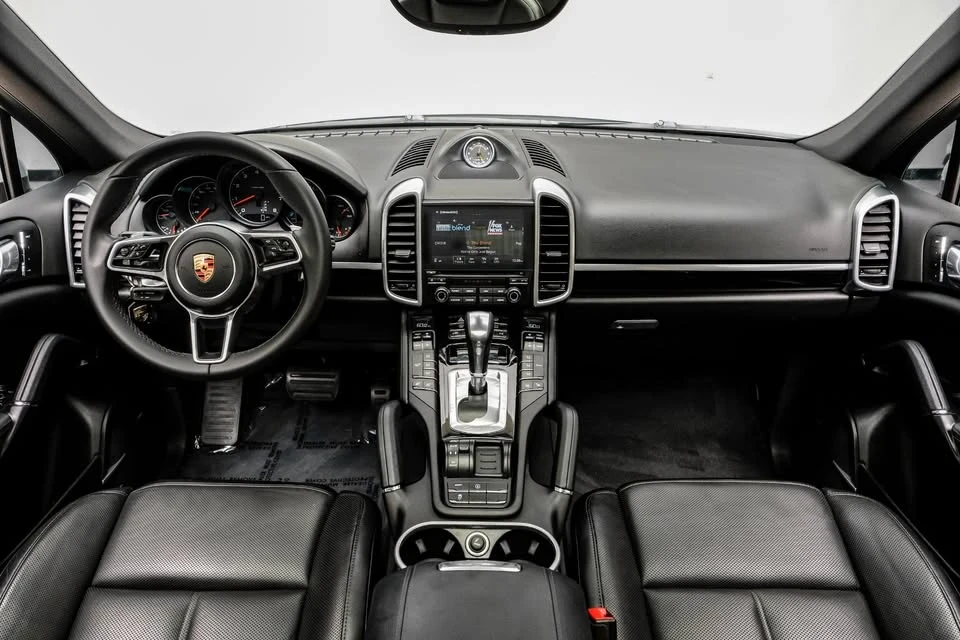 2017 Porsche 958 Cayenne - Image 15 of 19