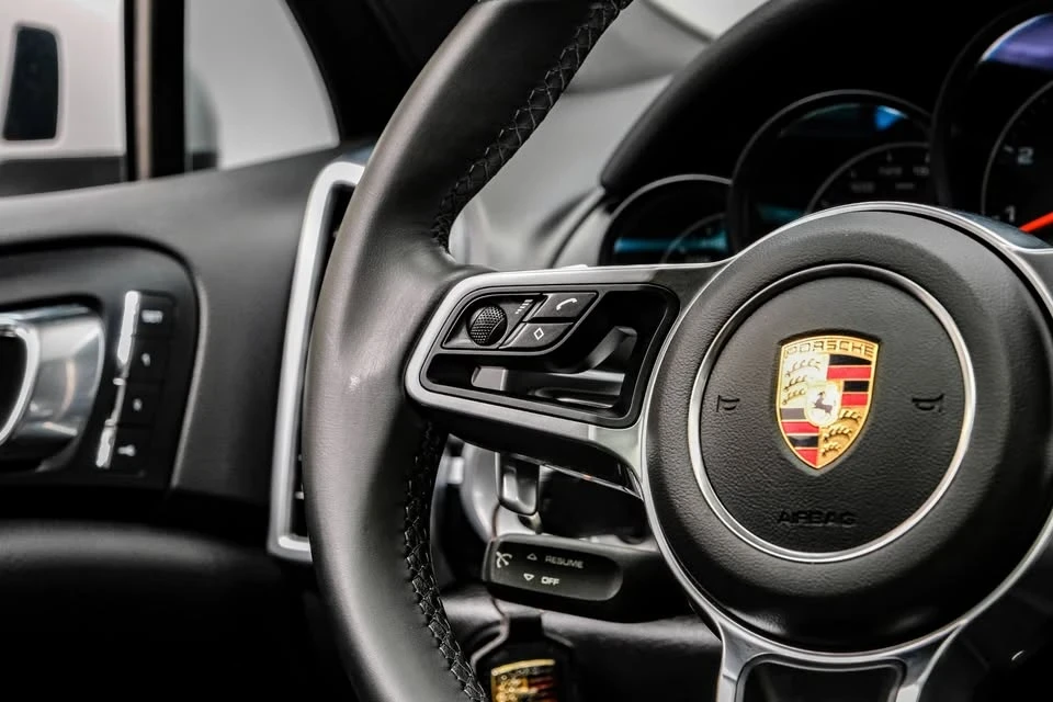 2017 Porsche 958 Cayenne - Image 17 of 19