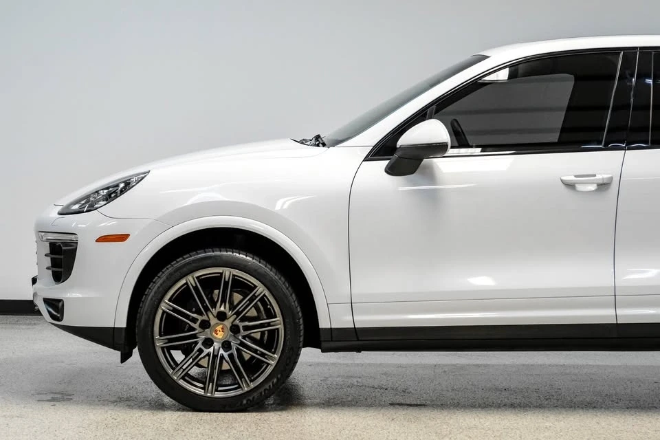 2017 Porsche 958 Cayenne - Image 10 of 17