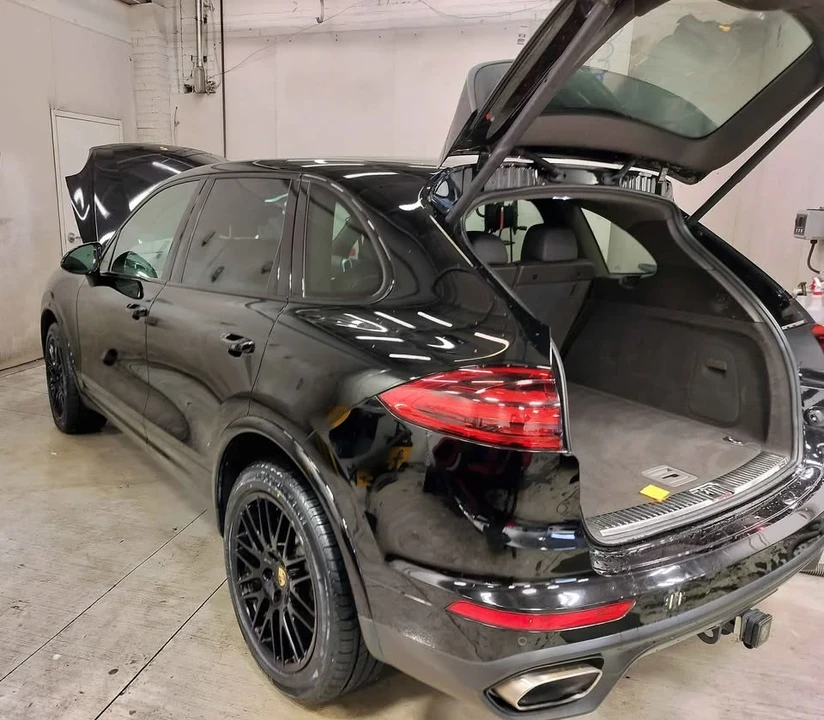 2017 Porsche 958 Cayenne - Image 4 of 5