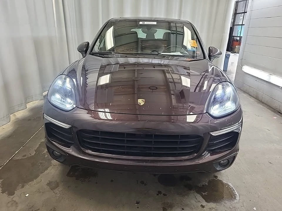 2017 Porsche 958 Cayenne - Image 2 of 9