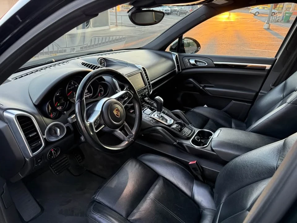 2017 Porsche 958 Cayenne - Image 11 of 17