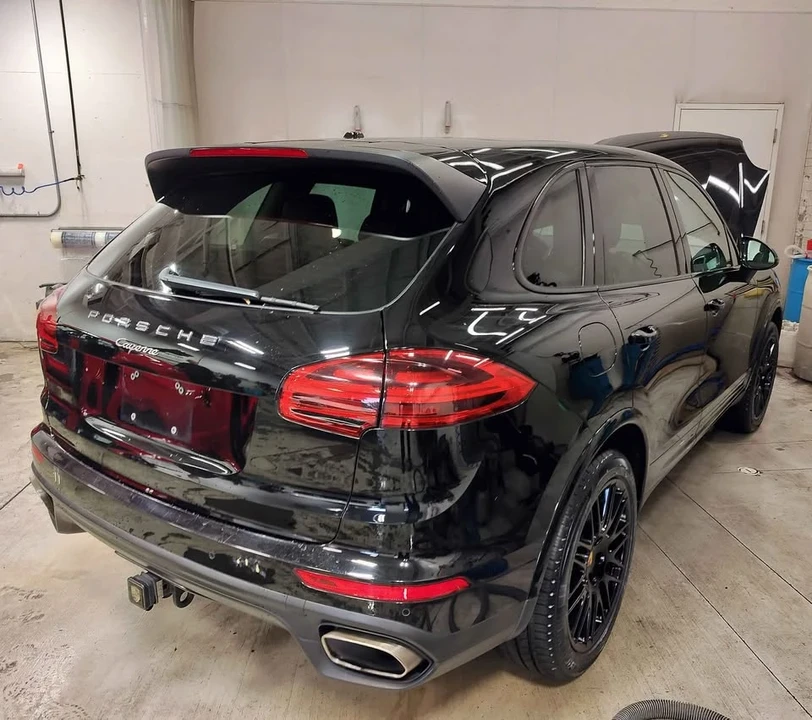 2017 Porsche 958 Cayenne - Image 3 of 5