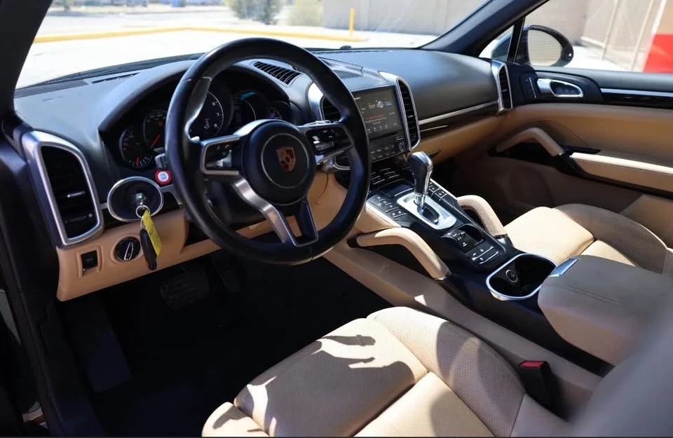 2017 Porsche 958 Cayenne - Image 5 of 11