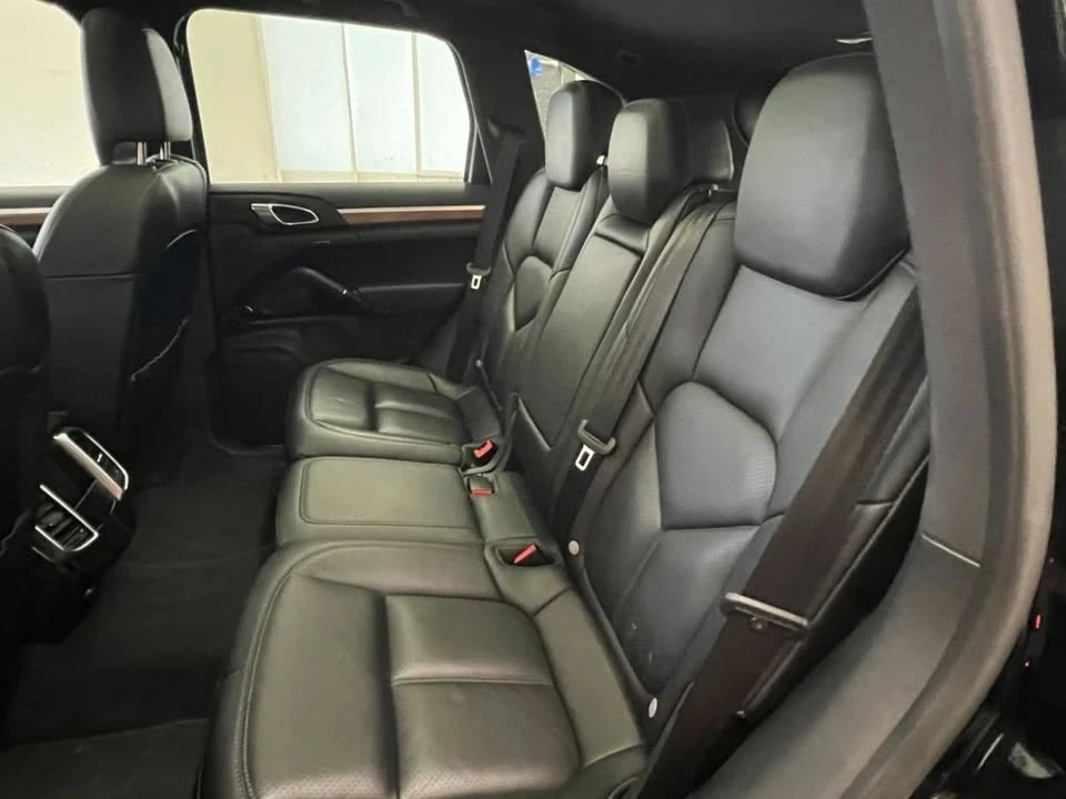 2017 Porsche 958 Cayenne - Image 13 of 20