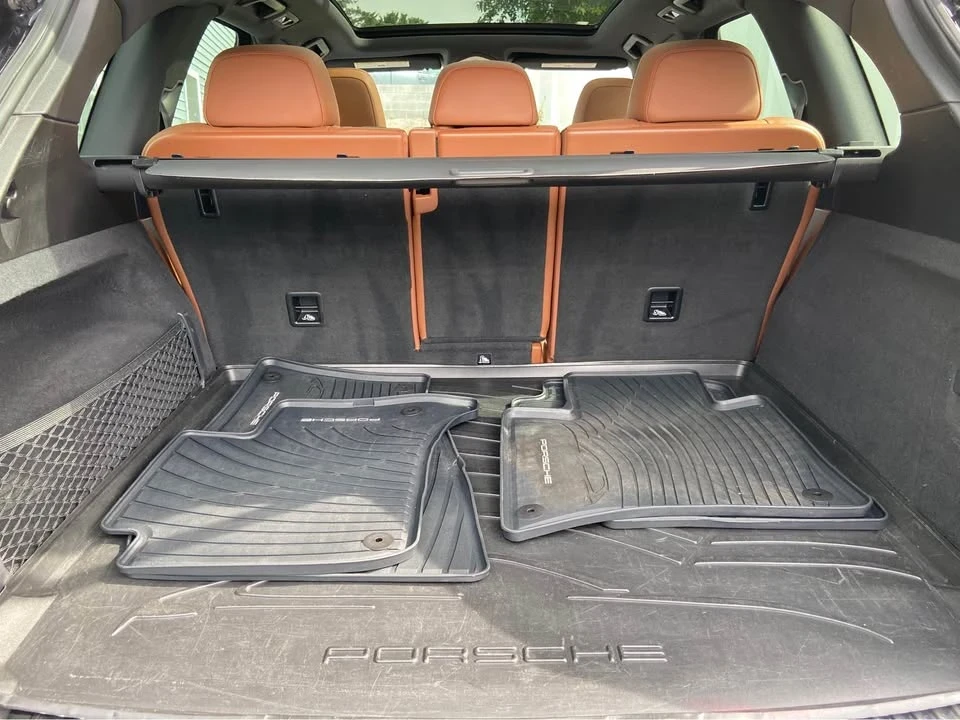 2017 Porsche 958 Cayenne - Image 12 of 15