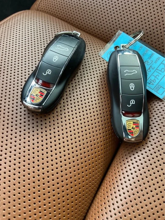 2017 Porsche 958 Cayenne - Image 13 of 15