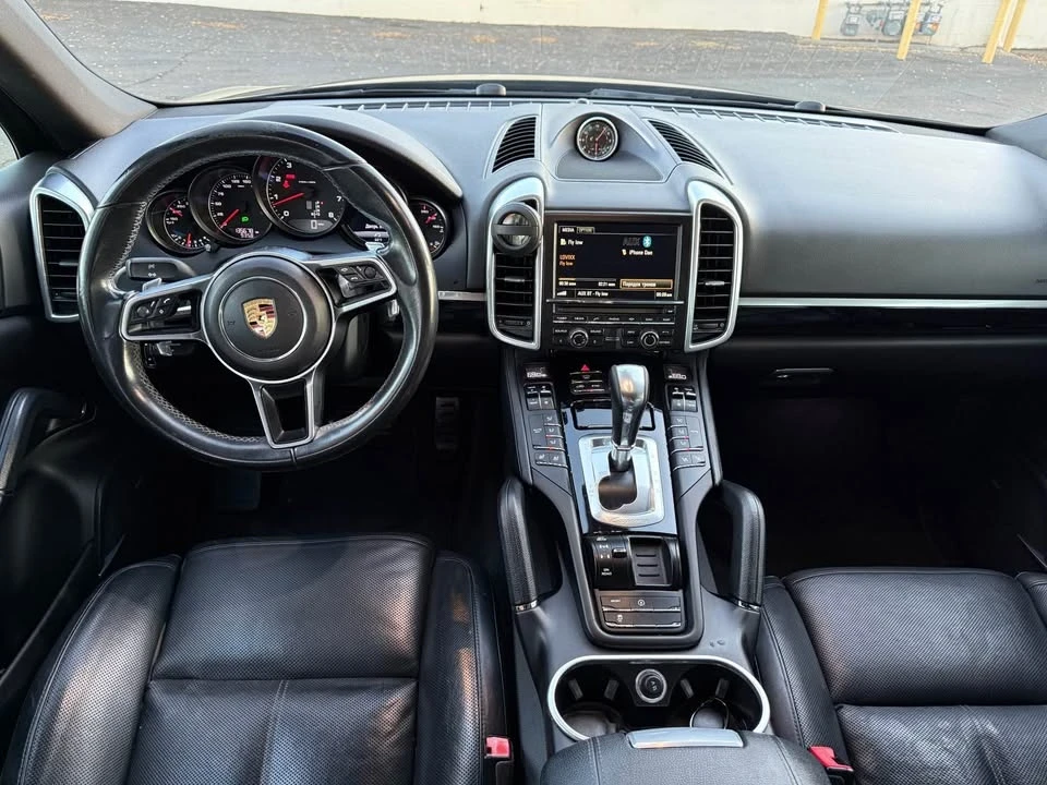 2017 Porsche 958 Cayenne - Image 8 of 17