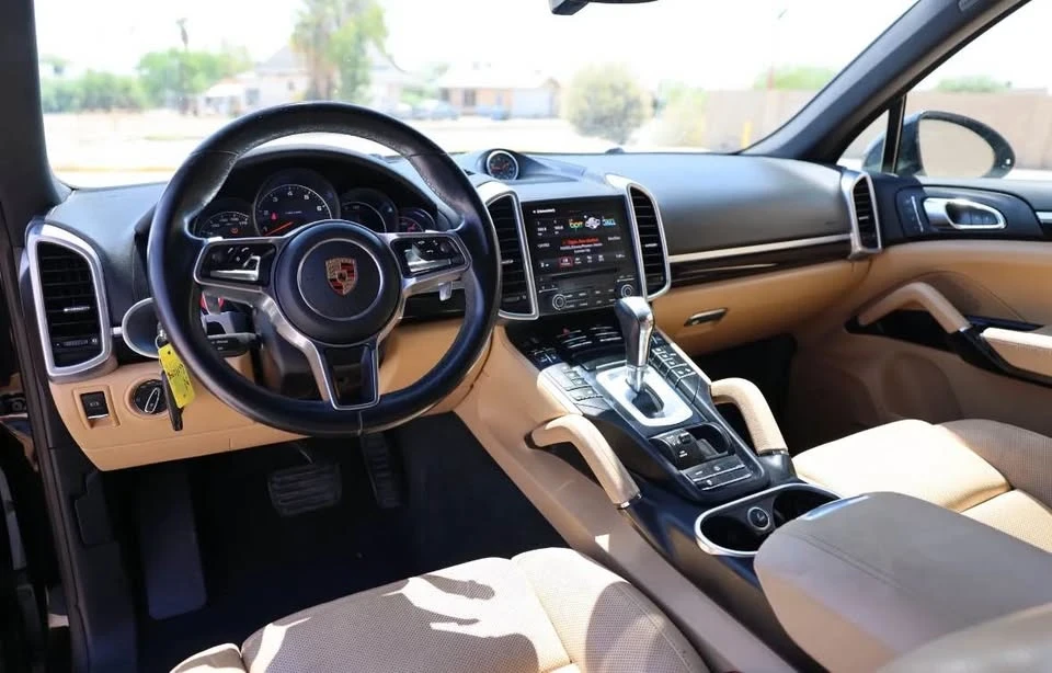 2017 Porsche 958 Cayenne - Image 6 of 11