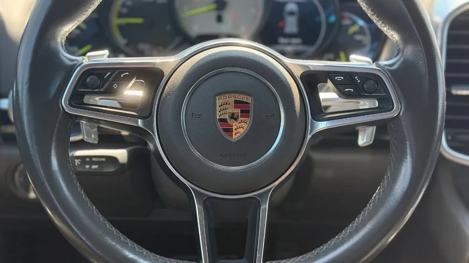 2017 Porsche 958 Cayenne - Image 16 of 19