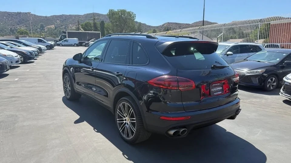 2017 Porsche 958 Cayenne - Image 7 of 19