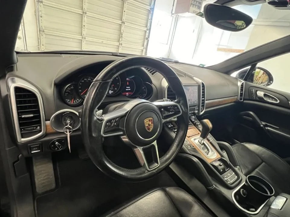 2017 Porsche 958 Cayenne - Image 12 of 20