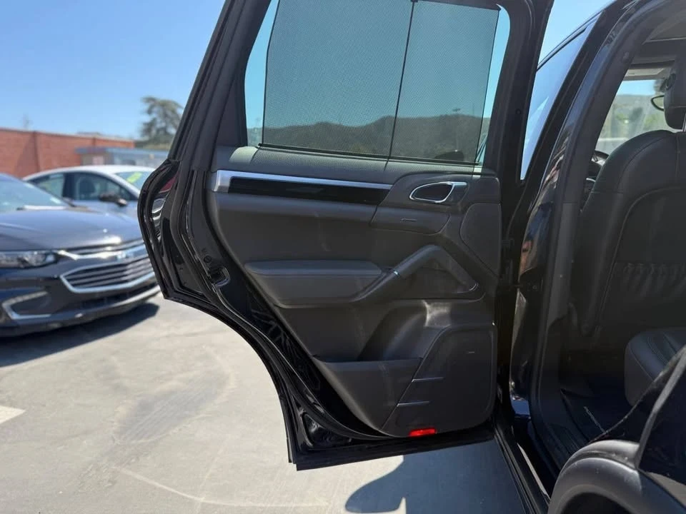2017 Porsche 958 Cayenne - Image 18 of 19