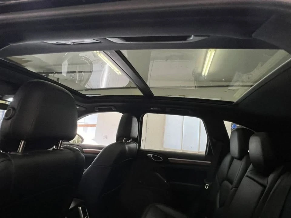 2017 Porsche 958 Cayenne - Image 14 of 20