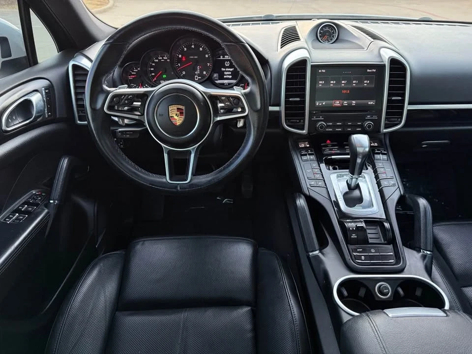 2017 Porsche 958 Cayenne - Image 13 of 15