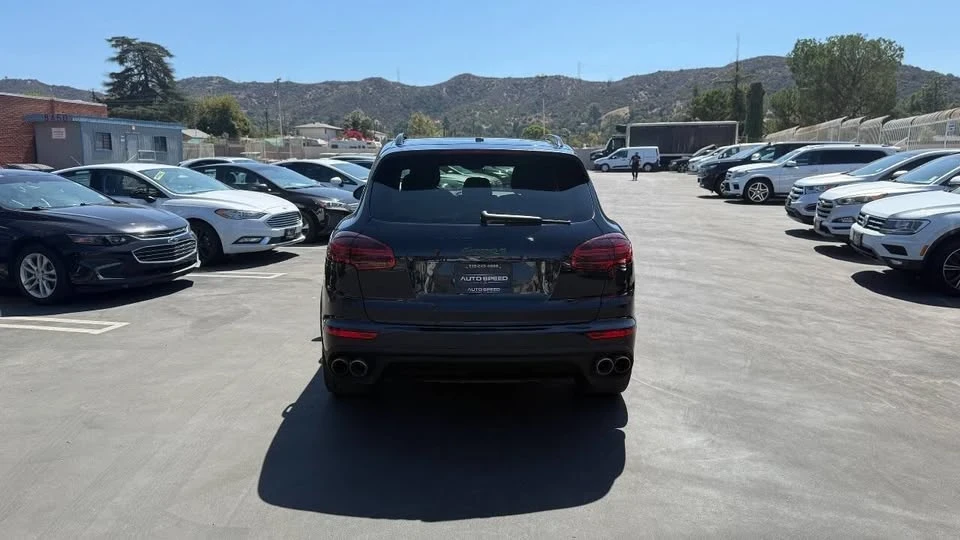 2017 Porsche 958 Cayenne - Image 5 of 19