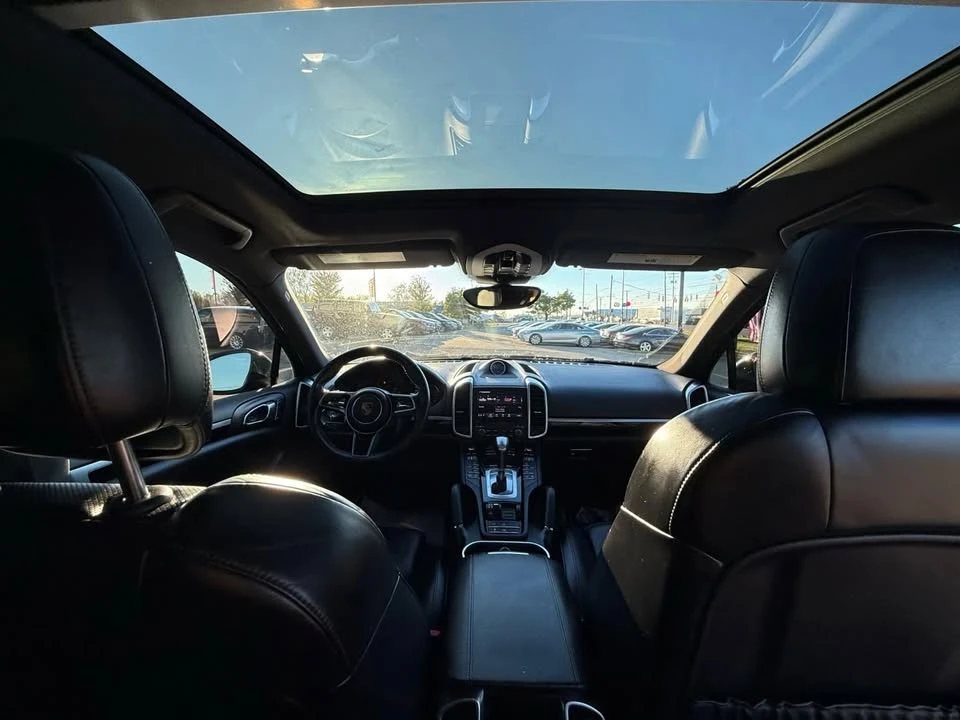 2017 Porsche 958 Cayenne - Image 8 of 19