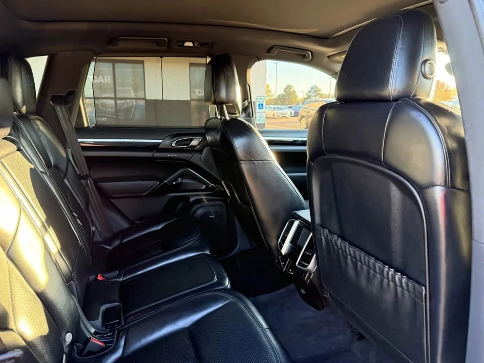 2017 Porsche 958 Cayenne - Image 15 of 19