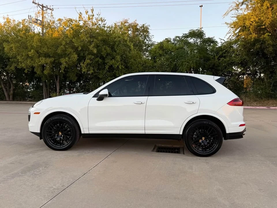 2017 Porsche 958 Cayenne - Image 4 of 15