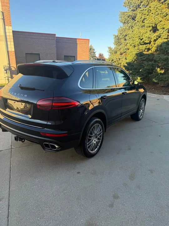 2017 Porsche 958 Cayenne - Image 19 of 20