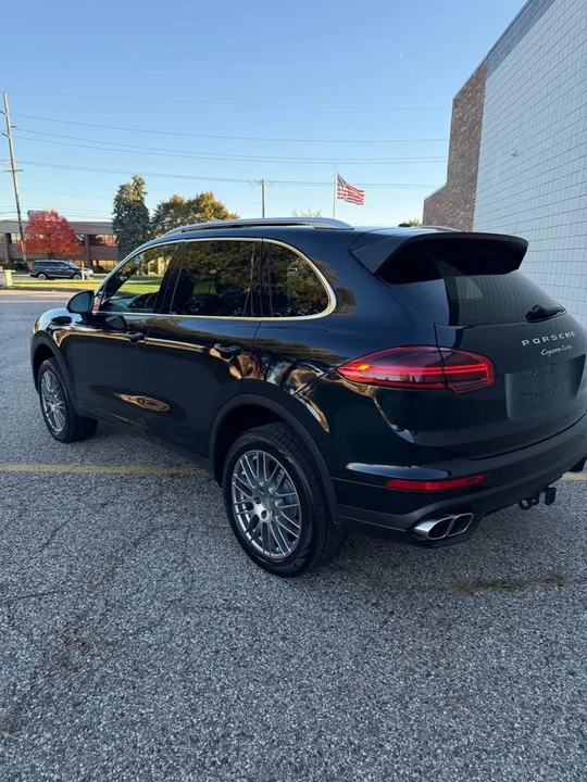 2017 Porsche 958 Cayenne - Image 4 of 20
