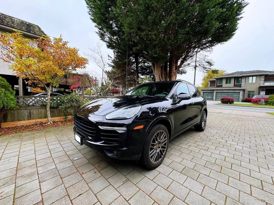 2017 Porsche 958 Cayenne - Image 4 of 12