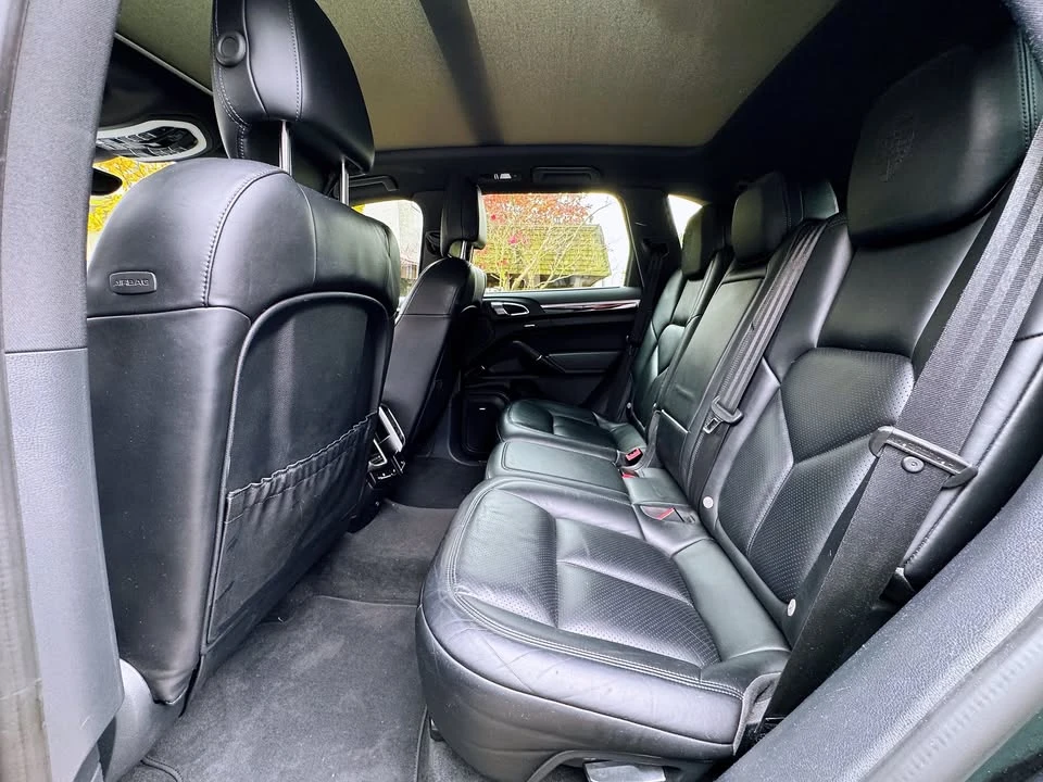 2017 Porsche 958 Cayenne - Image 6 of 12