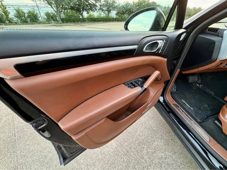 2017 Porsche 958 Cayenne - Image 16 of 16