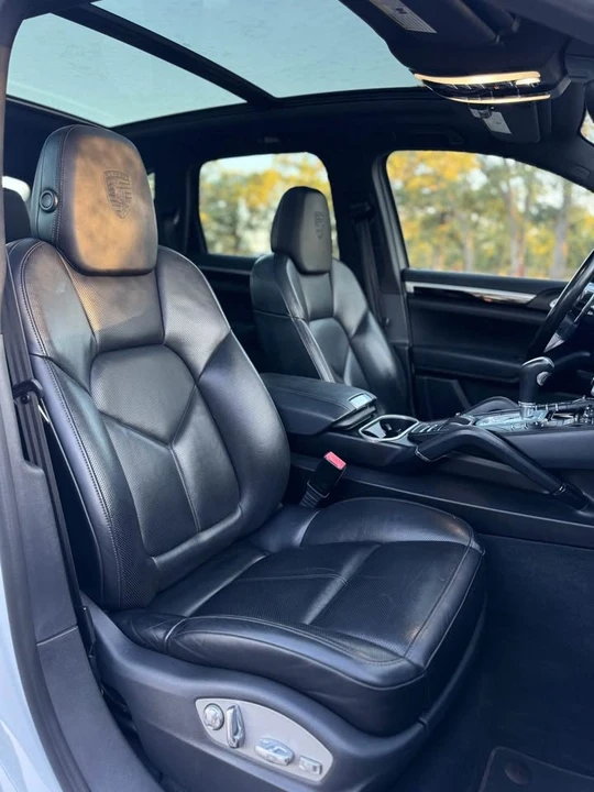 2017 Porsche 958 Cayenne S - Image 11 of 13