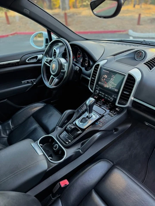 2017 Porsche 958 Cayenne S - Image 12 of 13