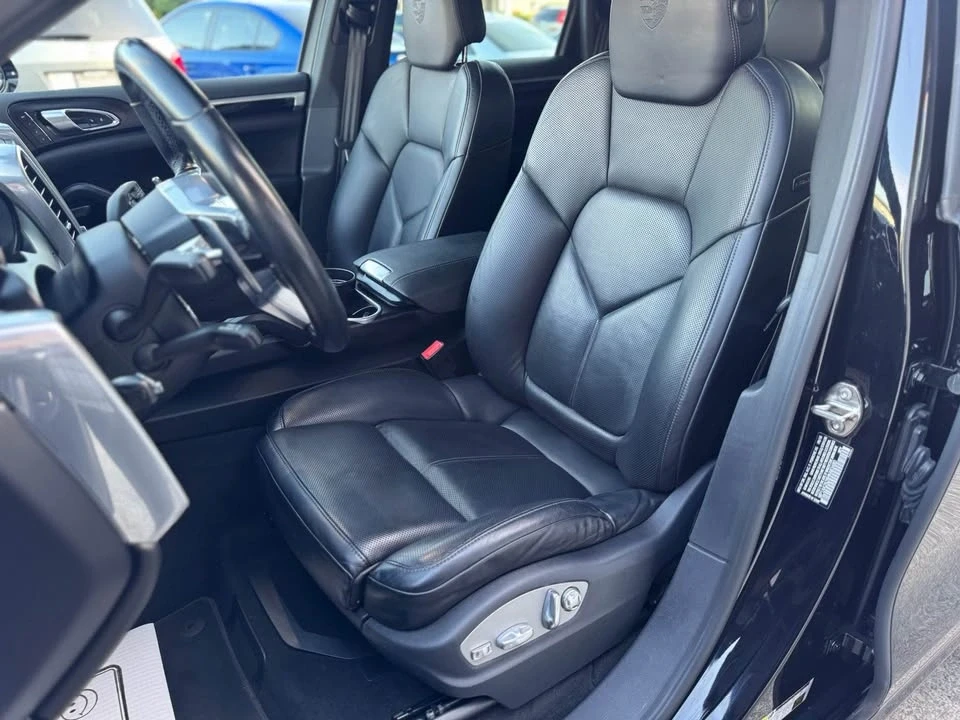 2017 Porsche 958 Cayenne - Image 13 of 20