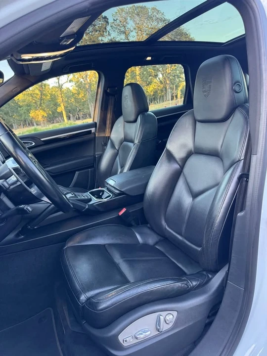 2017 Porsche 958 Cayenne S - Image 8 of 13