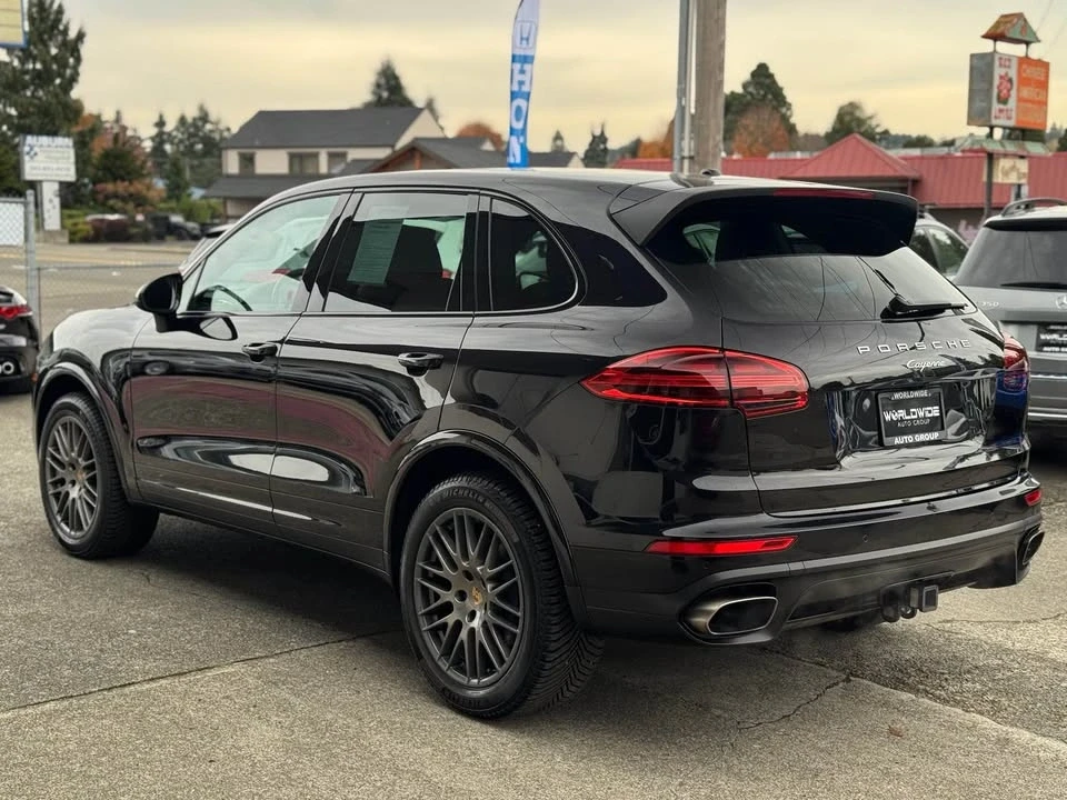 2017 Porsche 958 Cayenne - Image 9 of 20