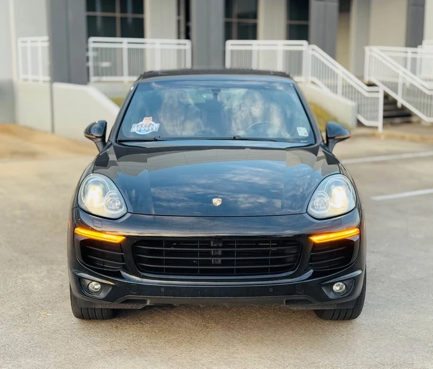 2017 Porsche 958 Cayenne - Image 3 of 16