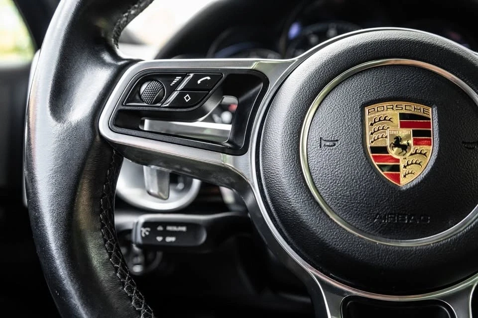 2017 Porsche 958 Cayenne - Image 11 of 19